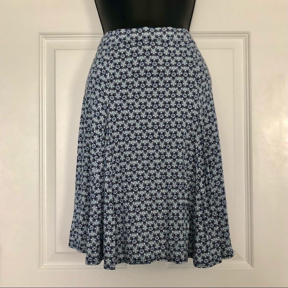 Max Studio Stretchy Floral Print Pleated Skirt